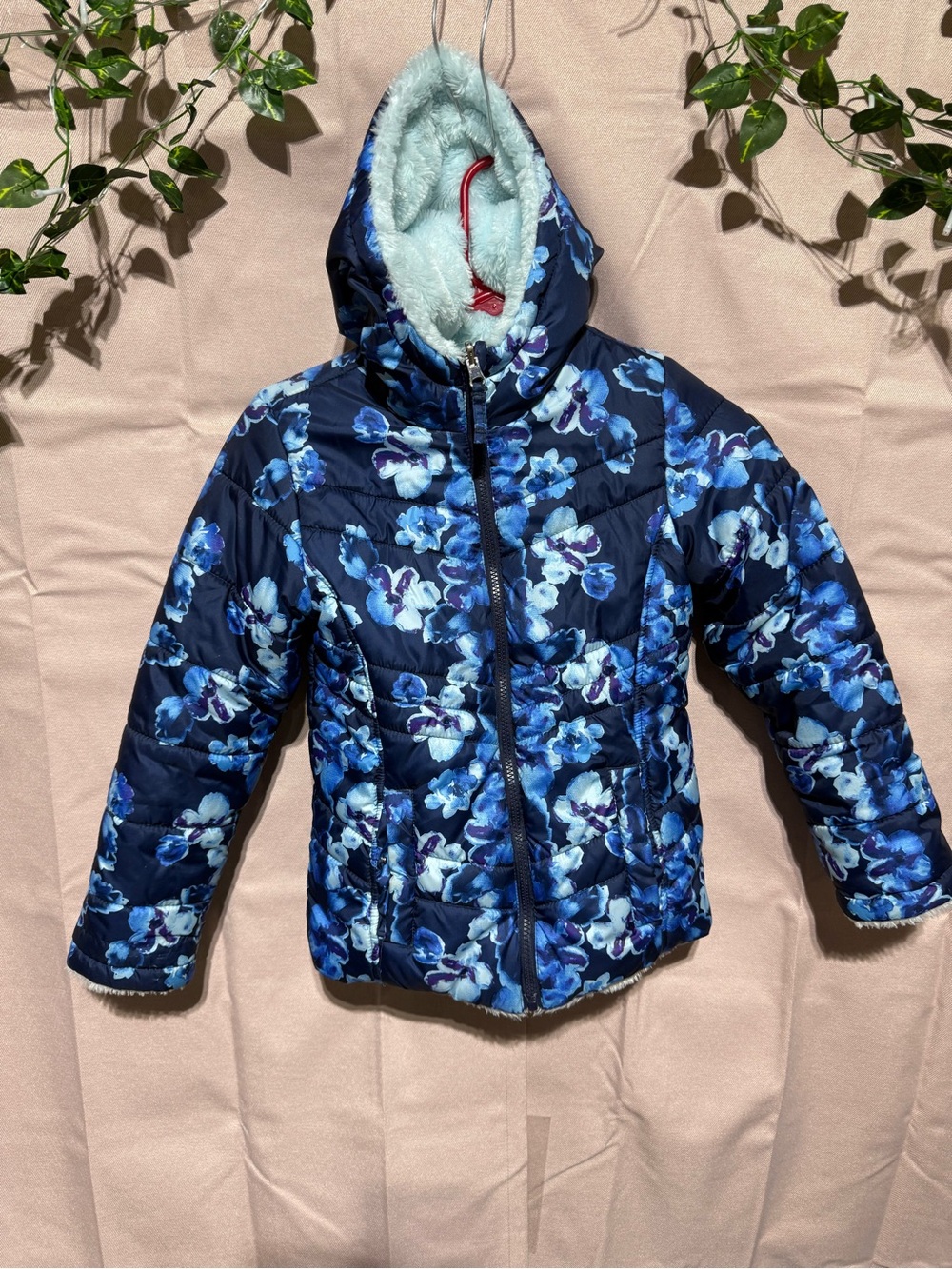 Madden Girl Navy Floral Hooded Puffer Jacket 7/8